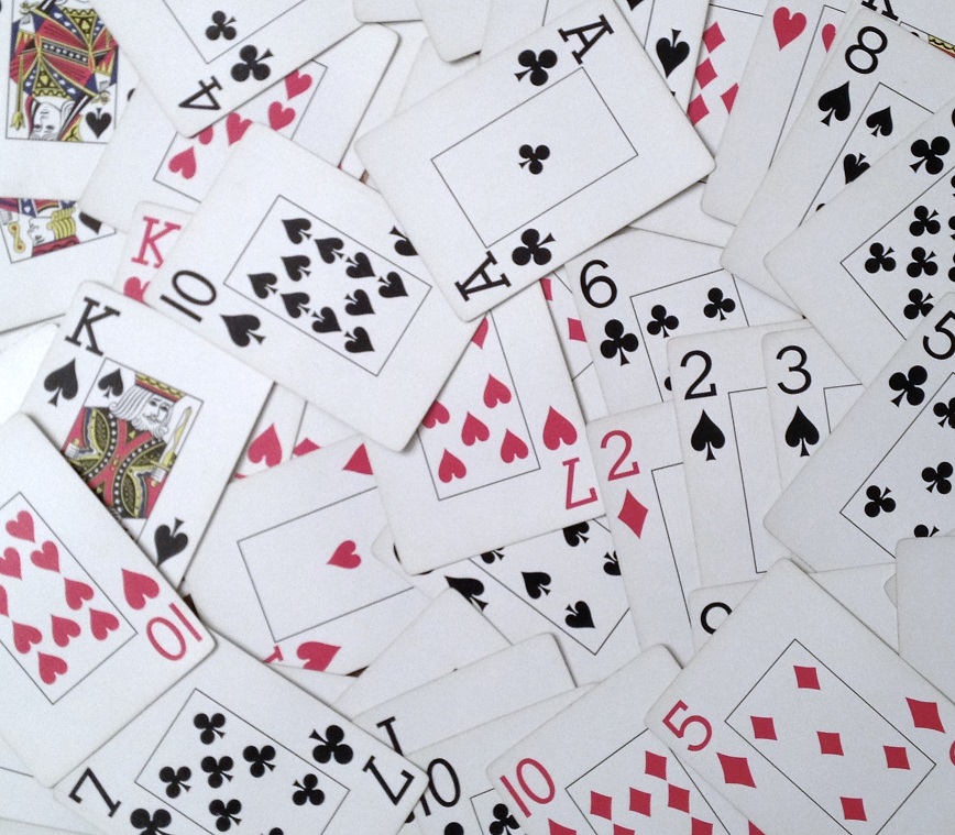 10 reasons a deck of cards is better than a board game